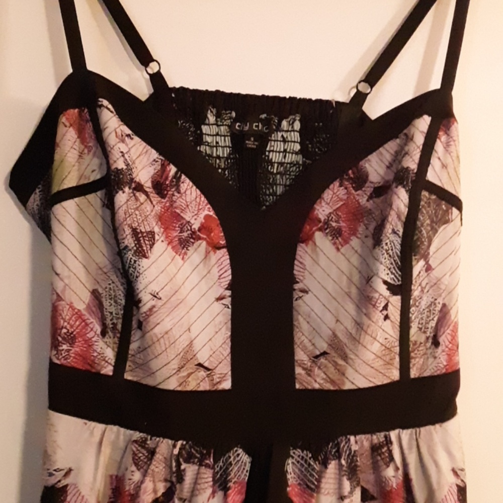 🌹Sexy City Chic Floral Burst Dress🌹